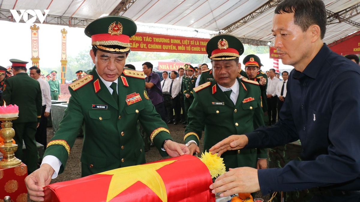 hanh trinh dua cac anh hung liet si roi long dat minh Duc tp. Dong nai tro ve hinh anh 12
