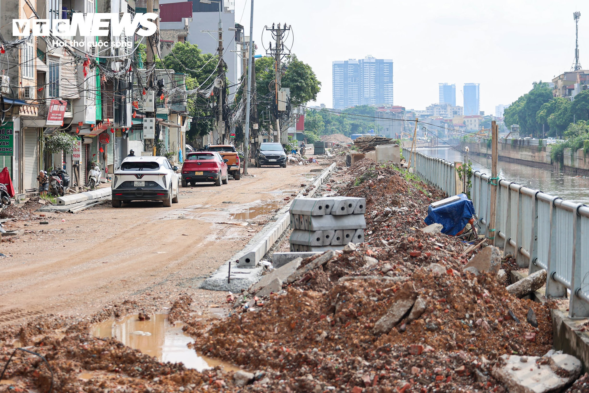 Kênh La Khê chống ngập phía Tây Hà Nội tăng tốc về đích trước 30/9 - 6