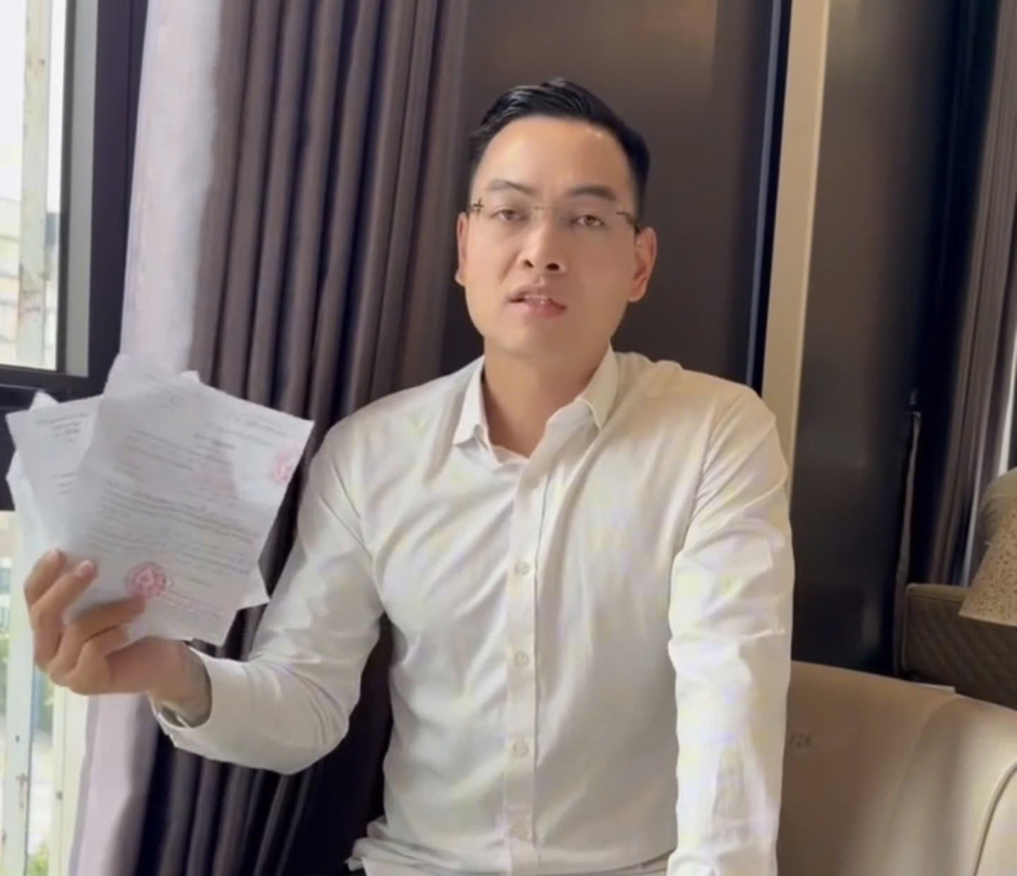 Hồ Văn Khoa với 3 giấy triệu tập và hứa sẽ ra trình diện trong ngày (4/8)