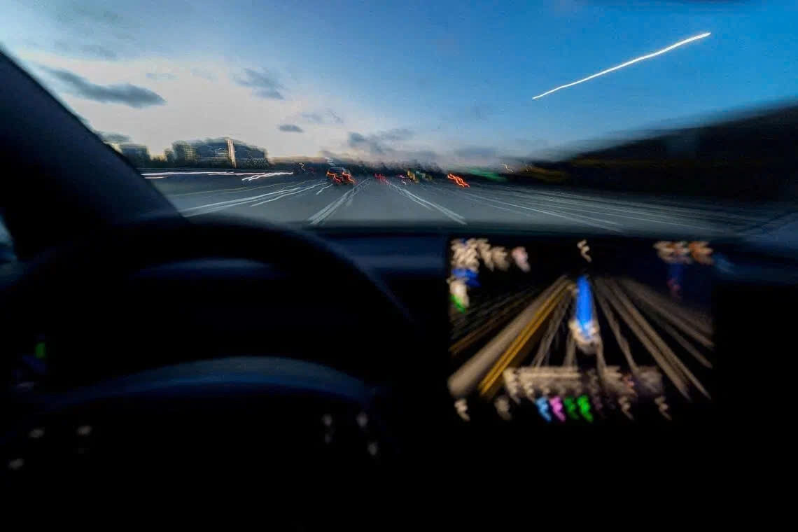lạm dụng công nghệ hỗ trợ lái xe là rủi ro lớn nhất đối với an toàn giao thông hình ảnh 2 lam dung cong nghe ho tro lai xe la rui ro lon nhat doi voi an toan giao thong hinh anh 2