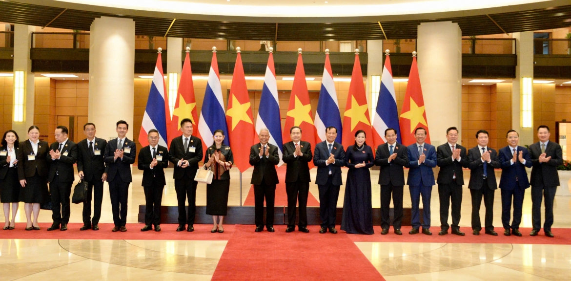 chu tich quoc hoi tran thanh man hoi dam chu tich ha vien thai lan hinh anh 16