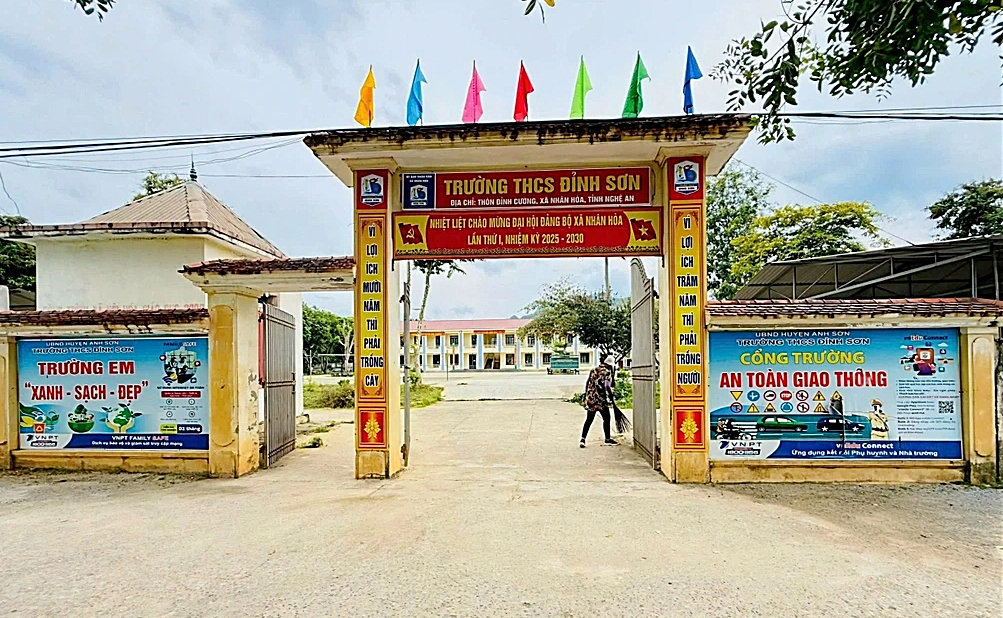 Dinh chi hieu truong lien quan duong day ca do bong da o nghe an hinh anh 1