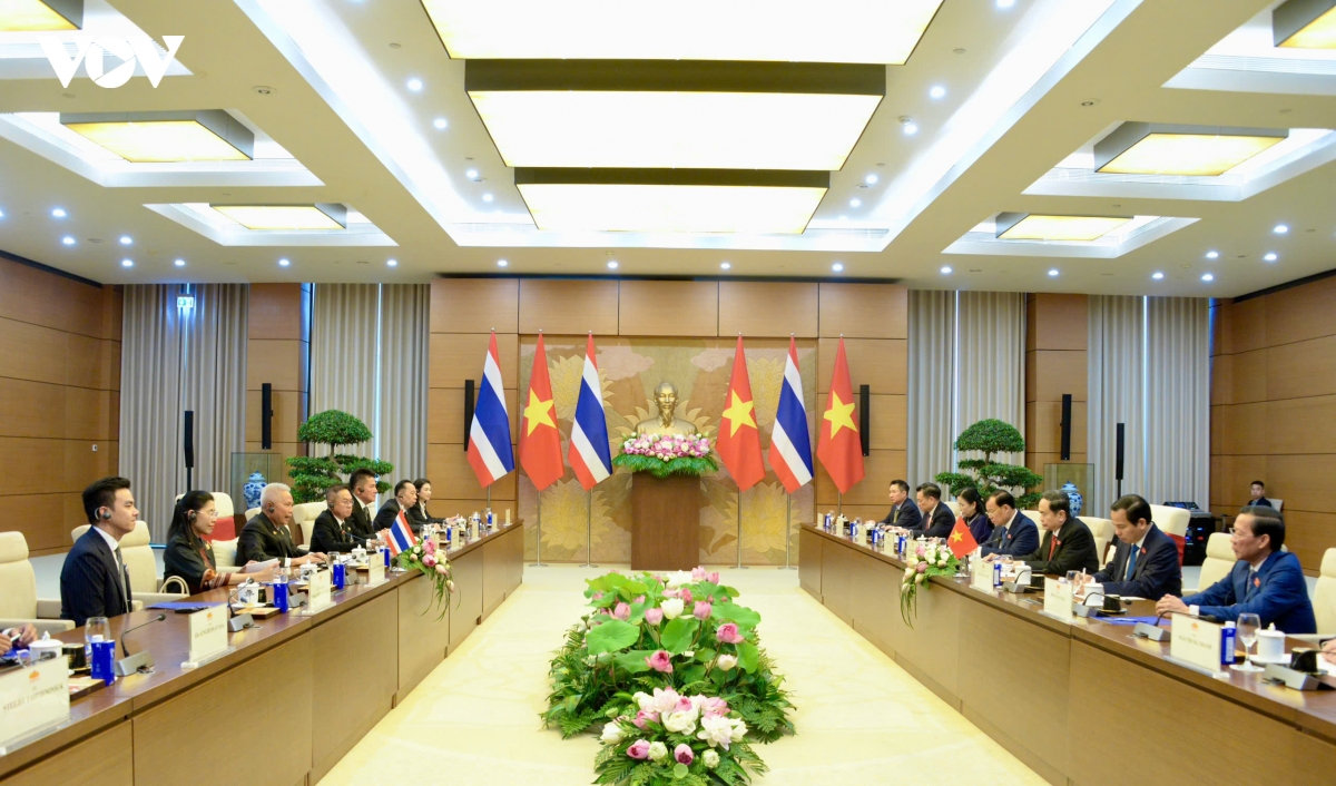 chu tich quoc hoi tran thanh man hoi dam chu tich ha vien thai lan hinh anh 13