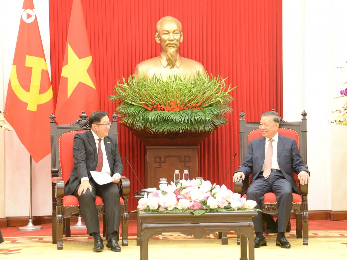 tong bi thu, chu tich nuoc to lam tiep Dai su malaysia chao tu biet hinh anh 2