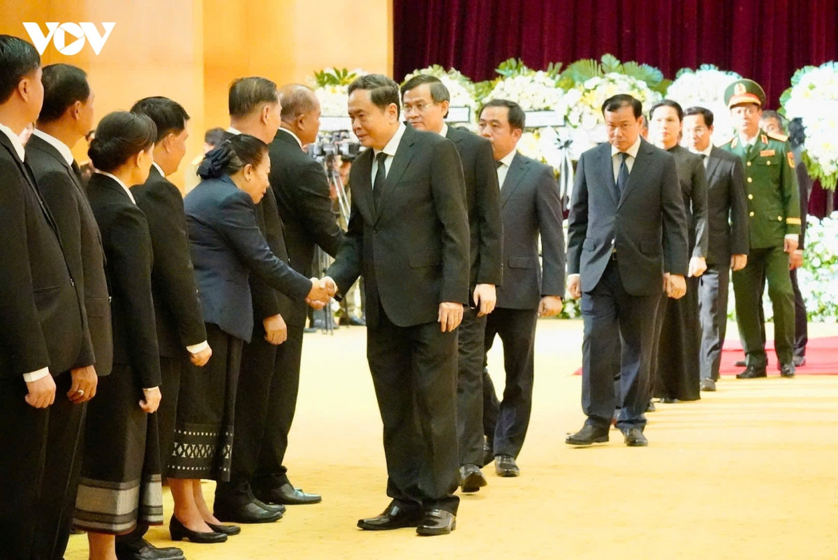 Dien chia buon Dong chi saysomphone phomvihane, chu tich quoc hoi nuoc chdcnd lao hinh anh 1