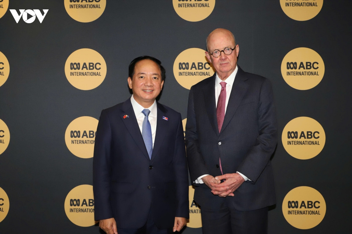 trưởng ban tuyên giáo trung ương trịnh văn quyết thăm Đài abc hình ảnh 1 truong ban tuyen giao trung uong trinh van quyet tham Dai abc hinh anh 1
