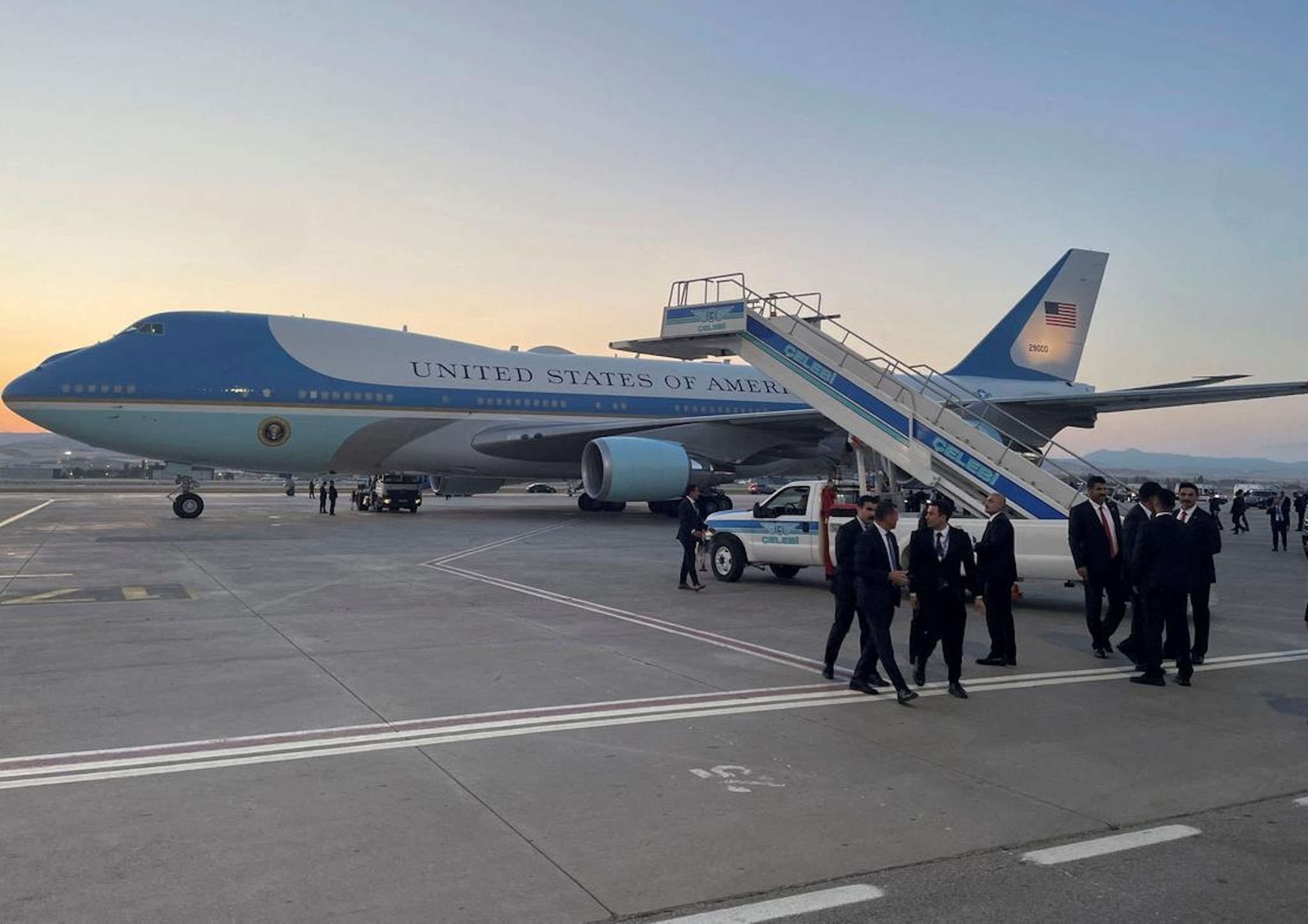 Chuyên cơ Air Force One trước khi Tổng thống Mỹ Donald Trump rời Ankara, Thổ Nhĩ Kỳ, ngày 8/7/2026. (Ảnh: Reuters)