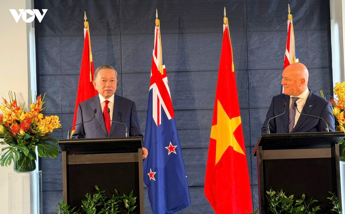 tổng bí thư, chủ tịch nước và thủ tướng new zealand gặp gỡ báo chí, chứng kiến trao văn kiện hợp tác hình ảnh 3 tong bi thu, chu tich nuoc va thu tuong new zealand gap go bao chi, chung kien trao van kien hop tac hinh anh 3