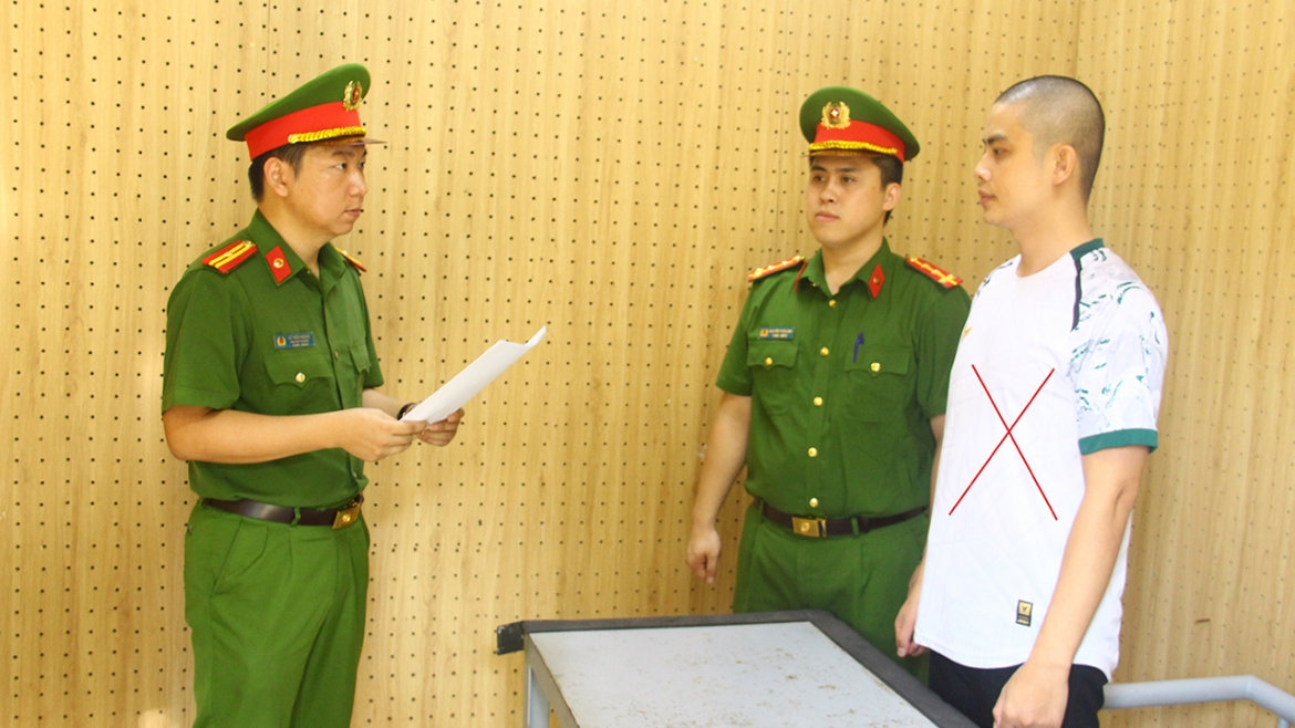 26 tuổi, tạo vỏ bọc doanh nhân thành đạt để lừa đảo hàng tỷ đồng hình ảnh 1 26 tuoi, tao vo boc doanh nhan thanh dat de lua dao hang ty dong hinh anh 1