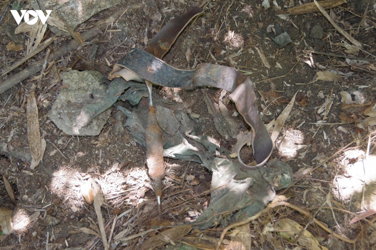 Da nang phat hien nhieu di vat tai hang Da mai, nghi con hai cot liet si hinh anh 3