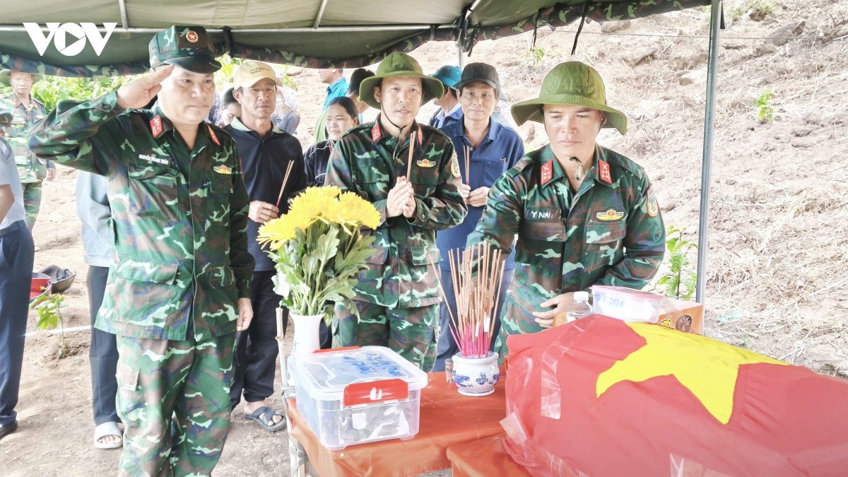 Đắk lắk phát hiện, quy tập thêm một hài cốt liệt sĩ tại núi cư jú hình ảnh 3 Dak lak phat hien, quy tap them mot hai cot liet si tai nui cu ju hinh anh 3