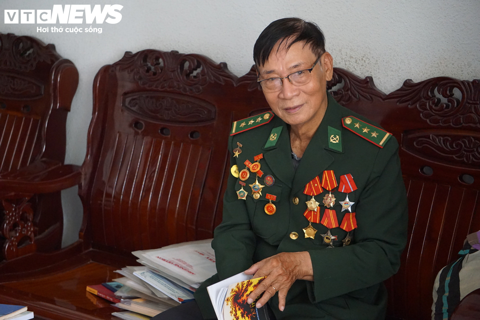 Những người đi qua lịch sử mong chờ 'Trở về thời khắc thiêng liêng' - 5