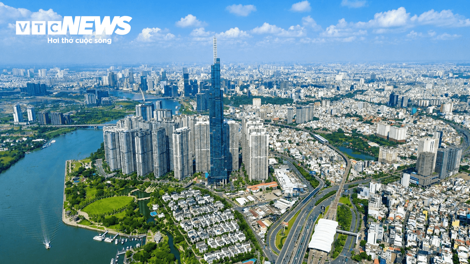 Luật Phát triển đô thị dự kiến thông qua ngày 24/8, tập trung vào 2 nhóm nội dung là phân quyền triệt để, toàn diện cho đô thị đặc biệt; thiết lập cơ chế, chính sách thúc đẩy phát triển đô thị đặc biệt về tổ chức chính quyền đô thị...