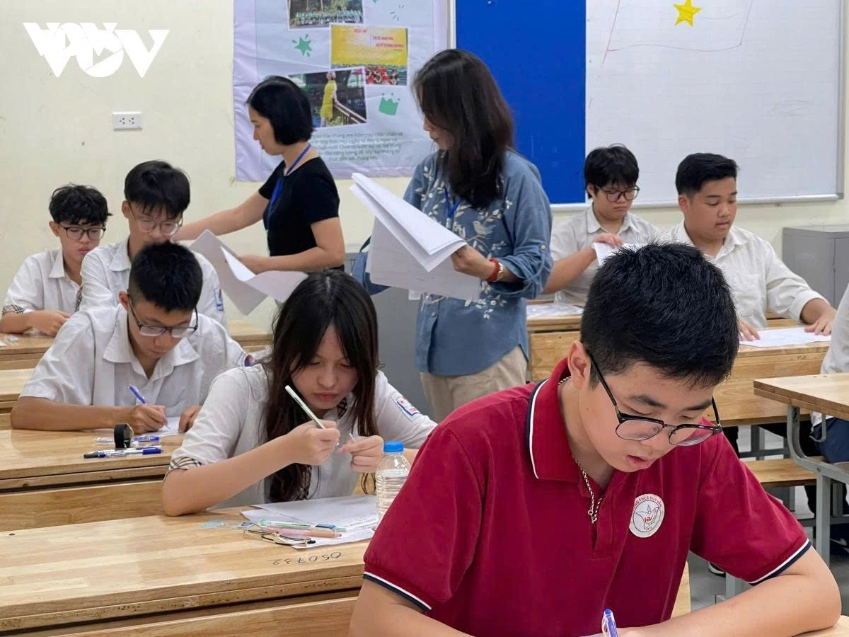 thi vào lớp 10 chỉ toán, văn bỏ môn thi thứ 3 có giảm áp lực hình ảnh 1 thi vao lop 10 chi toan, van bo mon thi thu 3 co giam ap luc hinh anh 1