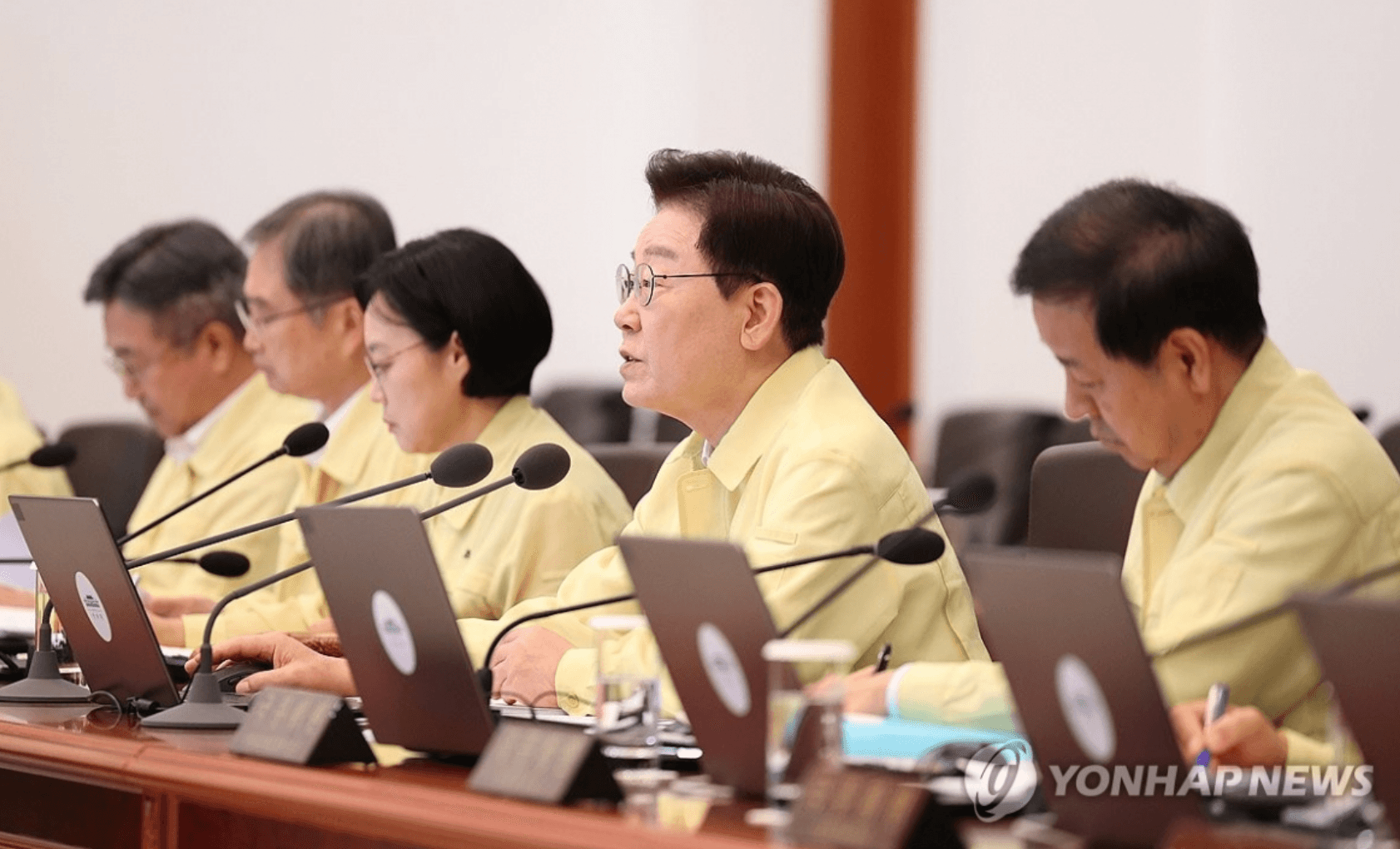 Tổng thống Hàn Quốc Lee Jae Myung tại phiên họp Nội các ngày 18/8. (Ảnh: Yonhap)