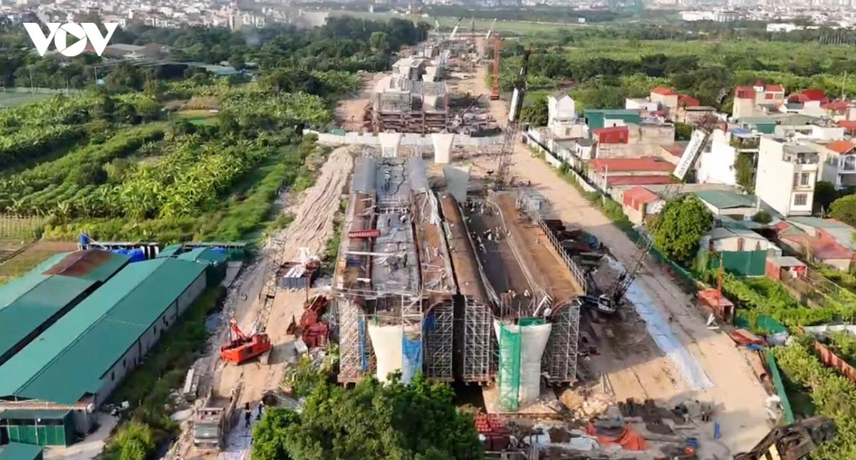 sau gan 8 thang, cau tran hung Dao sap dung nhung nhip vom thep dau tien hinh anh 11