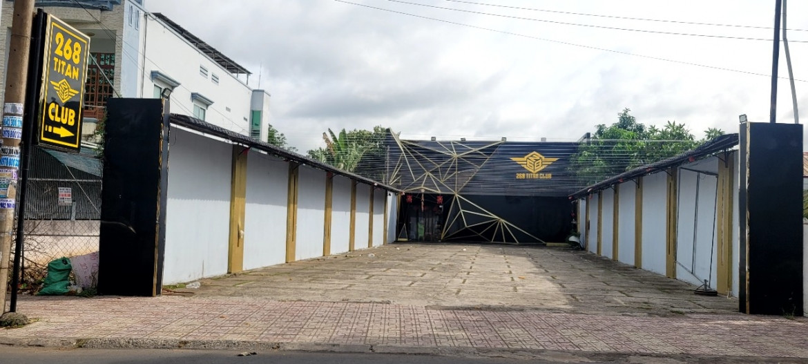 kiểm tra đột xuất quán bar giữa đêm, phát hiện 17 người dương tính với ma túy hình ảnh 1 kiem tra dot xuat quan bar giua dem, phat hien 17 nguoi duong tinh voi ma tuy hinh anh 1