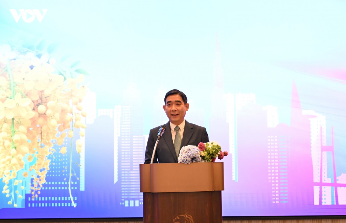 trong the le ky niem quoc khanh va 50 nam quan he viet nam thai lan hinh anh 1