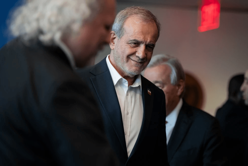 Tổng thống Iran Masoud Pezeshkian. (Ảnh: AP)