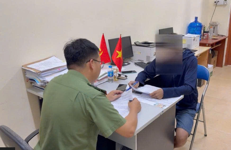 công an cao bằng xử lý nghiêm hành vi tiếp tay lan truyền thông tin xấu độc hình ảnh 1 cong an cao bang xu ly nghiem hanh vi tiep tay lan truyen thong tin xau doc hinh anh 1