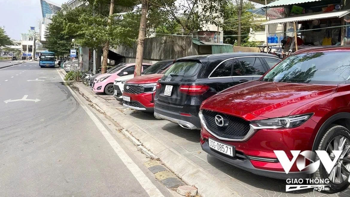 xe cho khach hoat dong duoi danh nghia xe ca nhan lam sao de xu ly hinh anh 3