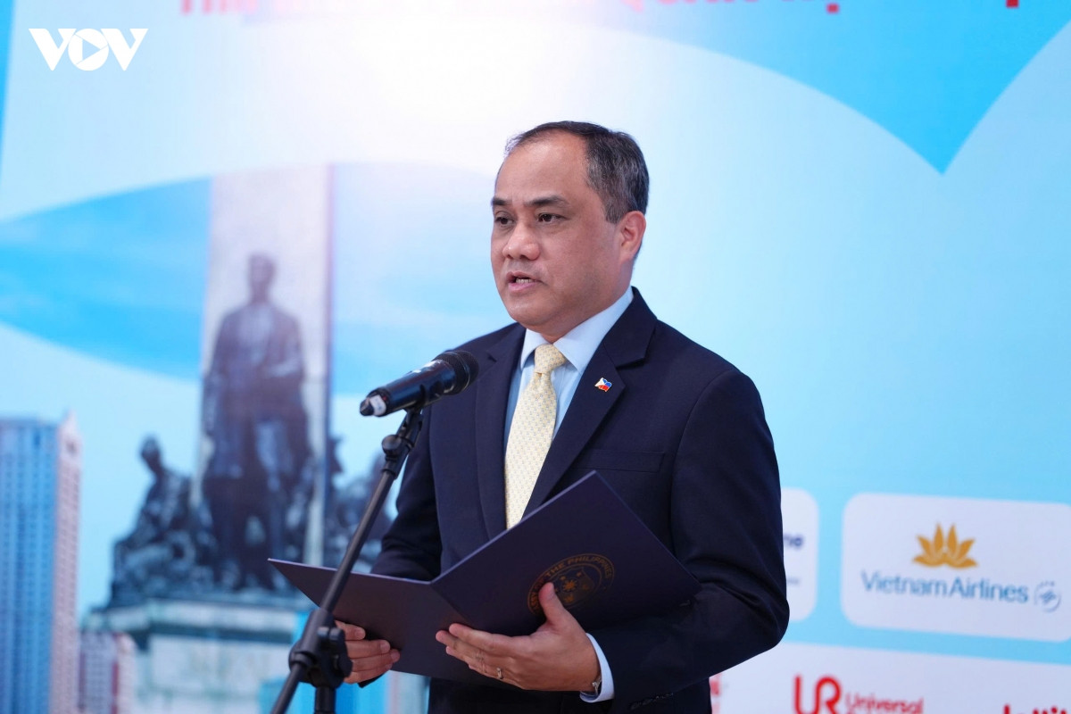 nam sinh tp.hcm đoạt giải nhất cuộc thi tìm hiểu 50 năm quan hệ việt nam - philippines hình ảnh 4 nam sinh tp.hcm doat giai nhat cuoc thi tim hieu 50 nam quan he viet nam - philippines hinh anh 4