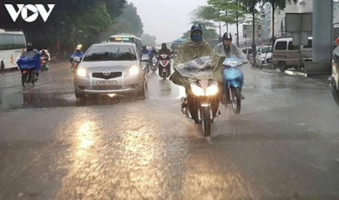 thời tiết ngày 23 8 bắc bộ mưa lớn, miền trung nắng nóng hình ảnh 1 thoi tiet ngay 23 8 bac bo mua lon, mien trung nang nong hinh anh 1