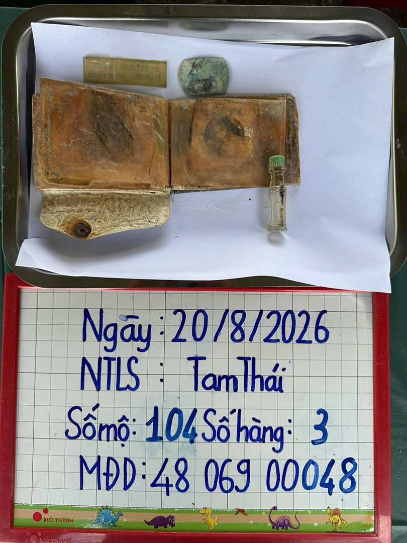 từ bức ảnh trong phần mộ liệt sĩ ở Đà nẵng, một thân nhân nhận ra bức ảnh hình ảnh 3 tu buc anh trong phan mo liet si o Da nang, mot than nhan nhan ra buc anh hinh anh 3