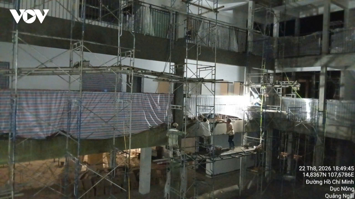 canh mưa, che bạt thi công, chạy đua hoàn thiện trường học vùng biên quảng ngãi hình ảnh 3 canh mua, che bat thi cong, chay dua hoan thien truong hoc vung bien quang ngai hinh anh 3