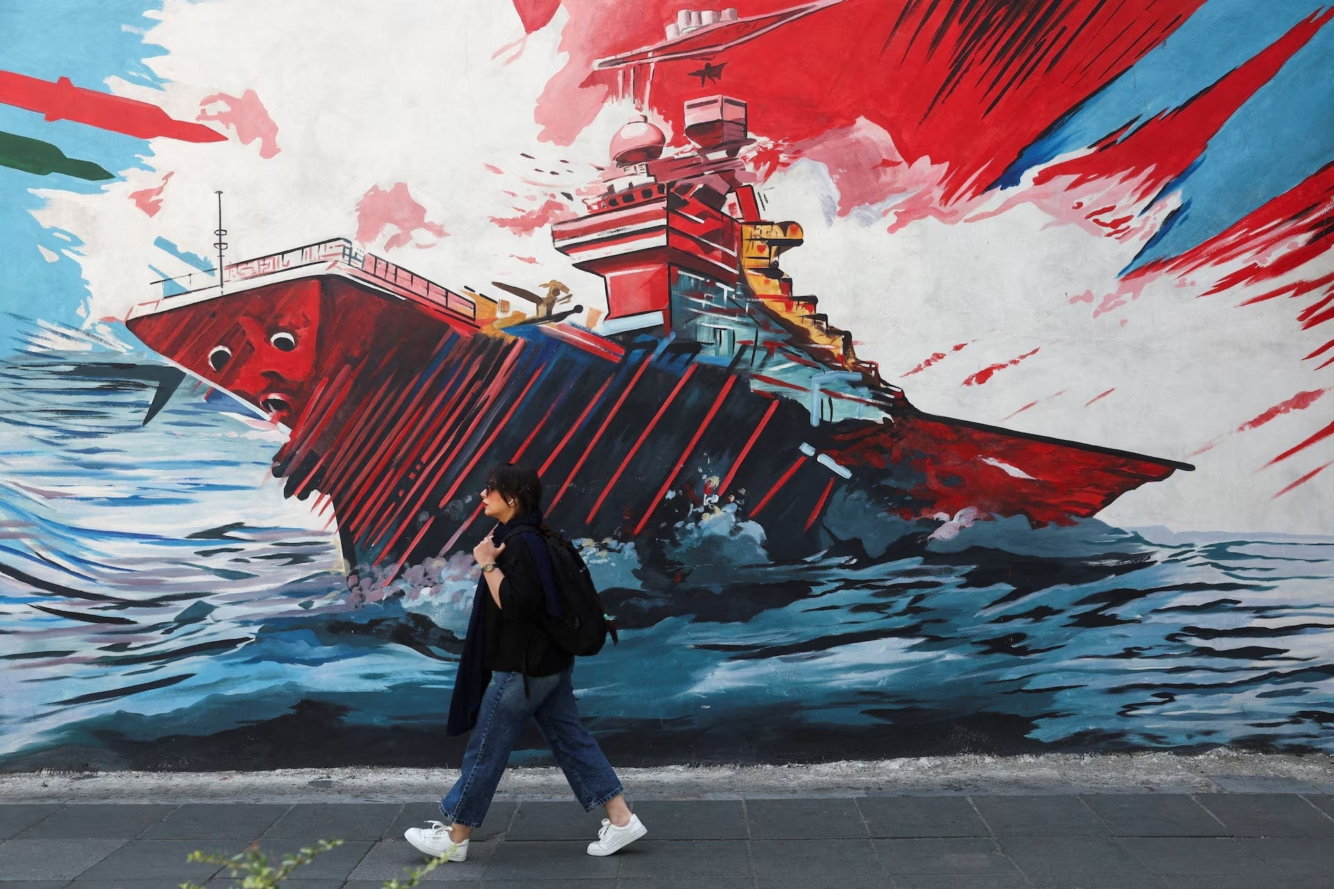 Cuộc xung đột Mỹ - Iran đang dần xa rời bàn đàm phán. (Ảnh: Reuters)