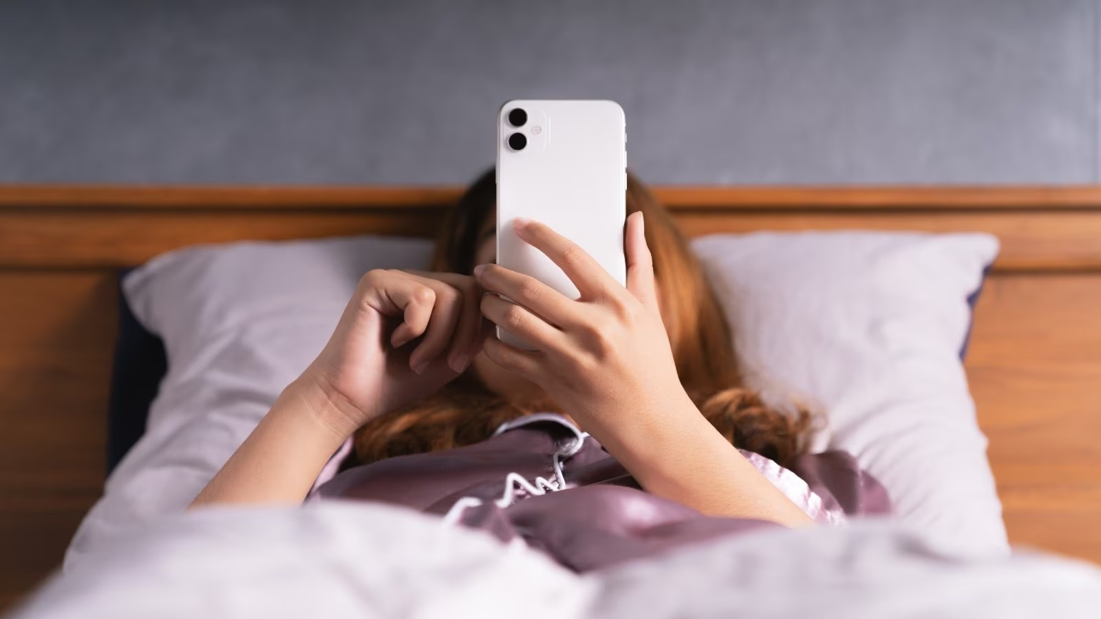 Lợi ích bất ngờ khi không dùng điện thoại một giờ ngay sau khi ngủ dậy - 2