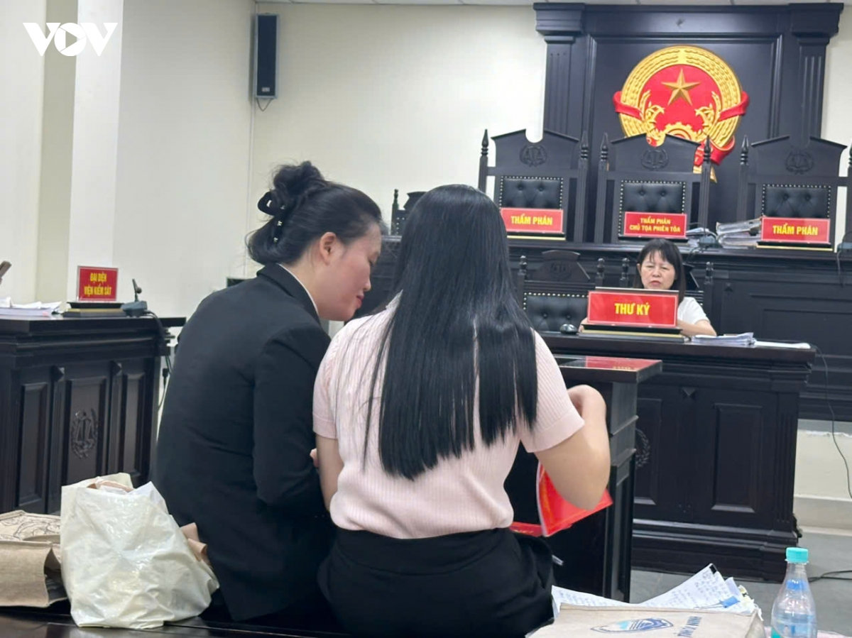 vụ nữ công chức bị tuyên 5 năm tù vì tham ô 4 triệu đồng hủy án sơ thẩm hình ảnh 1 vu nu cong chuc bi tuyen 5 nam tu vi tham o 4 trieu dong huy an so tham hinh anh 1