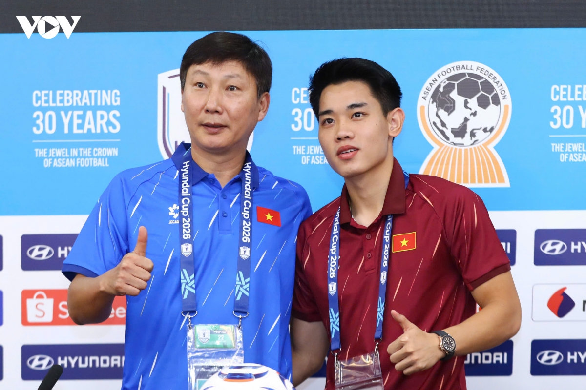 hlv kim sang sik tiet lo du dinh dac biet o chung ket viet nam vs thai lan hinh anh 1