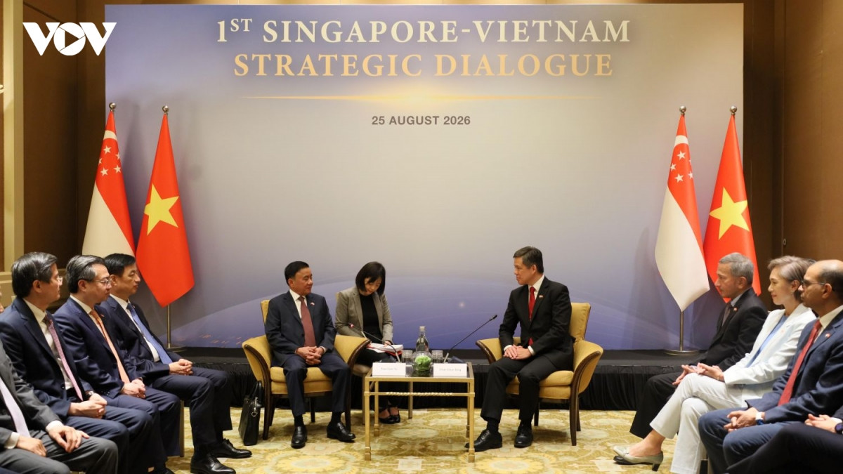 lễ đón thường trực ban bí thư trần cẩm tú thăm singapore hình ảnh 1 le don thuong truc ban bi thu tran cam tu tham singapore hinh anh 1