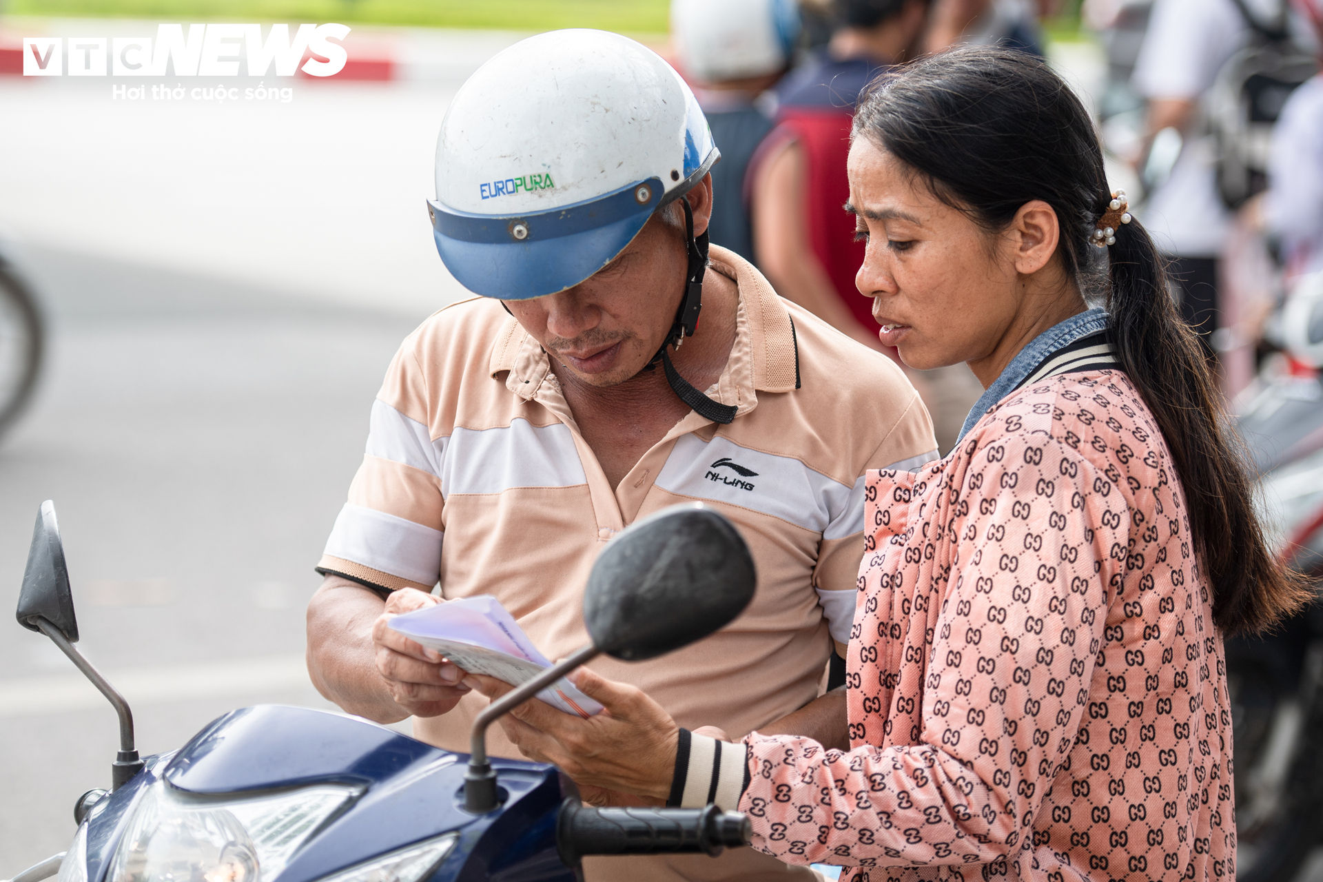 Phe vé hét giá ở sân Mỹ Đình, CĐV quay xe ra quán bia xem Việt Nam đấu Thái Lan - 4
