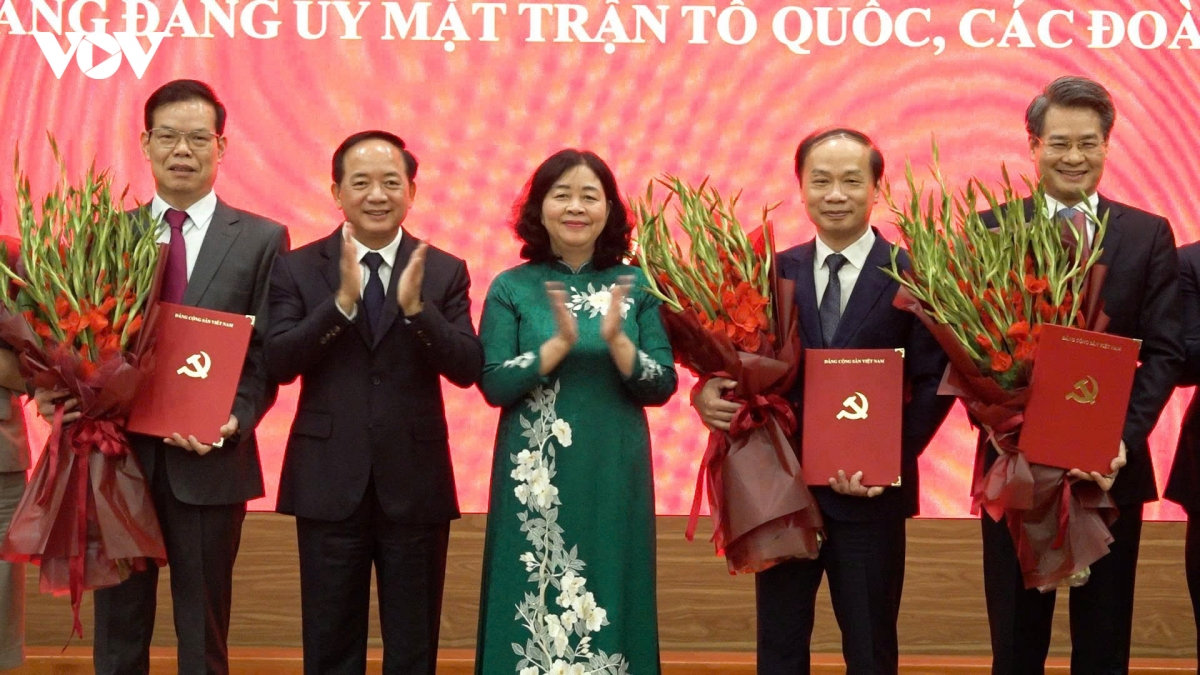 Dang uy mttq, cac doan the trung uong tiep nhan chuc nang, nhiem vu moi hinh anh 2