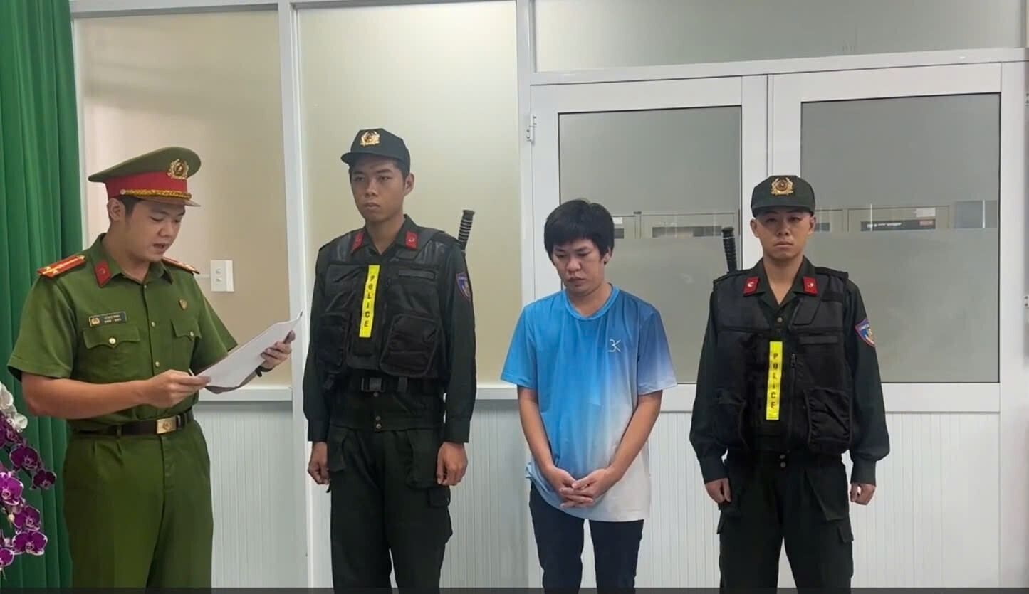 Lê Ngọc Hiển tại cơ quan Công an.