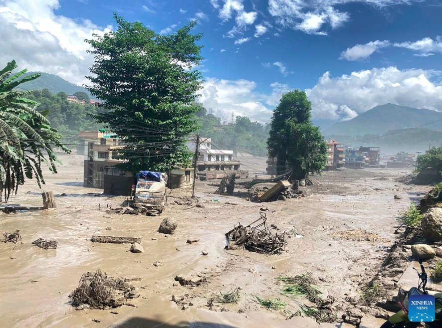 sạt lở đất ở biên giới nepal-trung quốc lớp bùn dày 1,5m cản trở nỗ lực cứu nạn hình ảnh 1 sat lo dat o bien gioi nepal-trung quoc lop bun day 1,5m can tro no luc cuu nan hinh anh 1