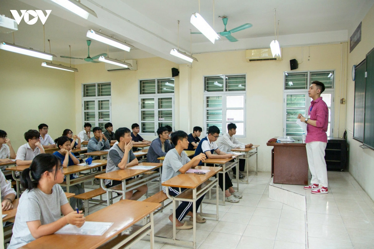 sáp nhập trường học, giảm hơn 18.900 cơ sở, 32.625 hiệu trưởng, hiệu phó hình ảnh 1 sap nhap truong hoc, giam hon 18.900 co so, 32.625 hieu truong, hieu pho hinh anh 1