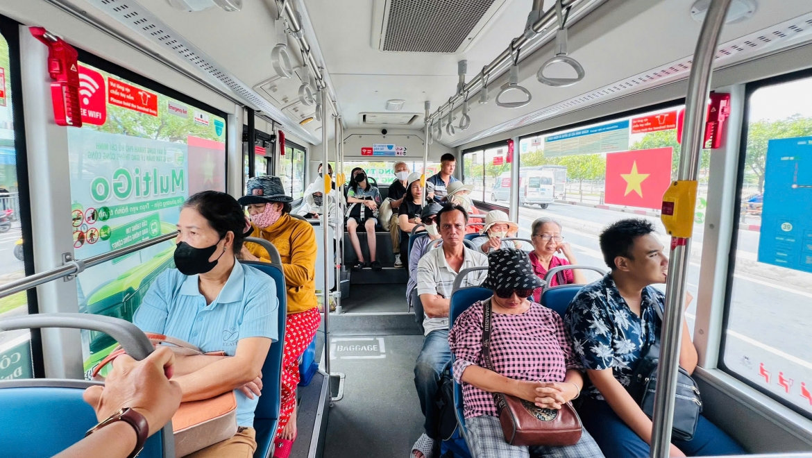 metro số 1 miễn phí vé ngày 2 9, nhiều tuyến xe buýt tăng tần suất hoạt động hình ảnh 1 metro so 1 mien phi ve ngay 2 9, nhieu tuyen xe buyt tang tan suat hoat dong hinh anh 1