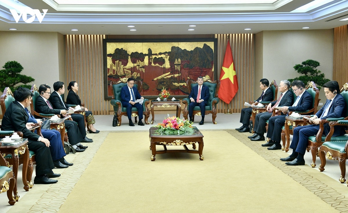 thủ tướng lê minh hưng tiếp phó thủ tướng, bộ trưởng bộ tài chính lào hình ảnh 3 thu tuong le minh hung tiep pho thu tuong, bo truong bo tai chinh lao hinh anh 3
