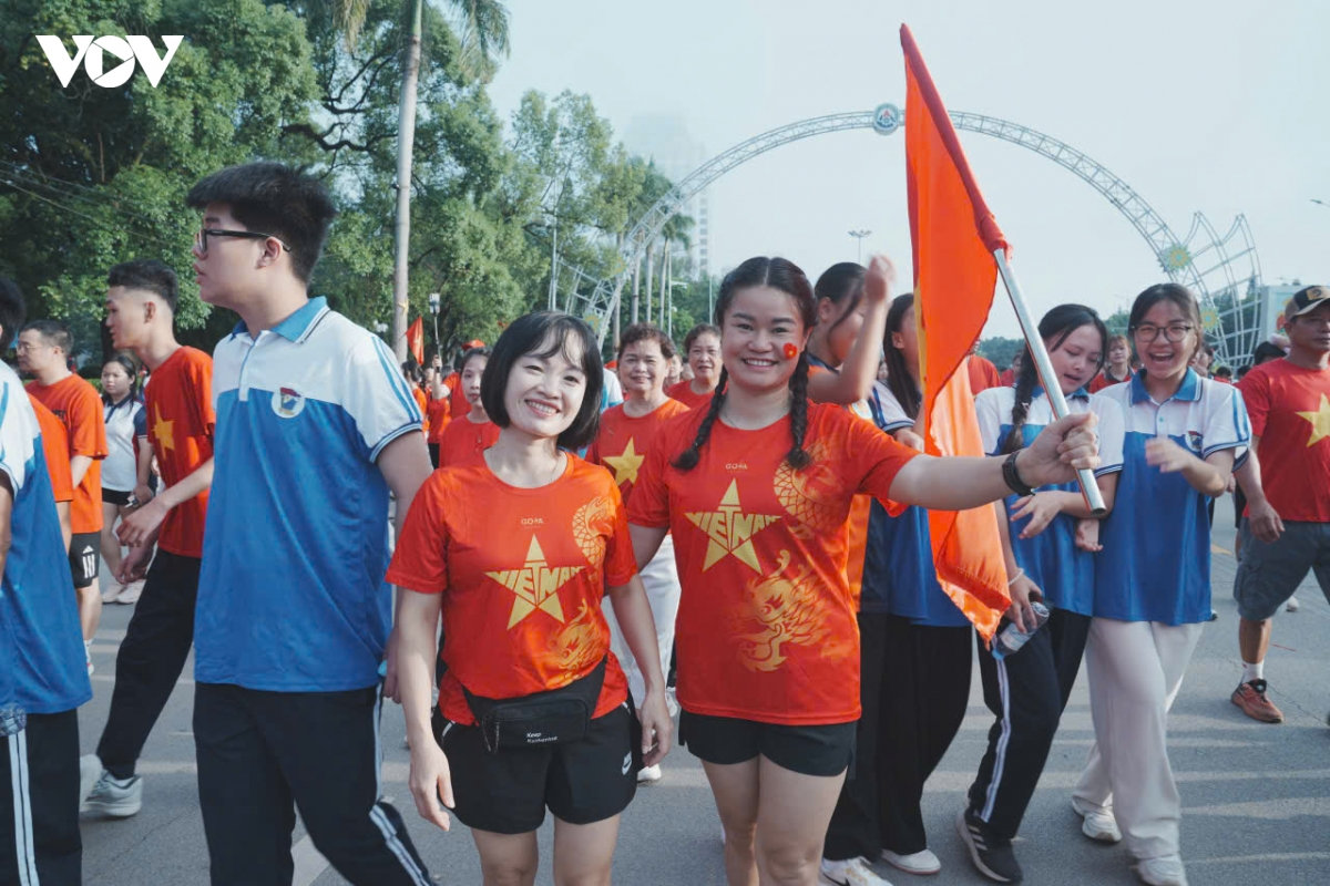  cung viet nam tien buoc 2026 - hanh trinh 10 ty buoc xanh hinh anh 9