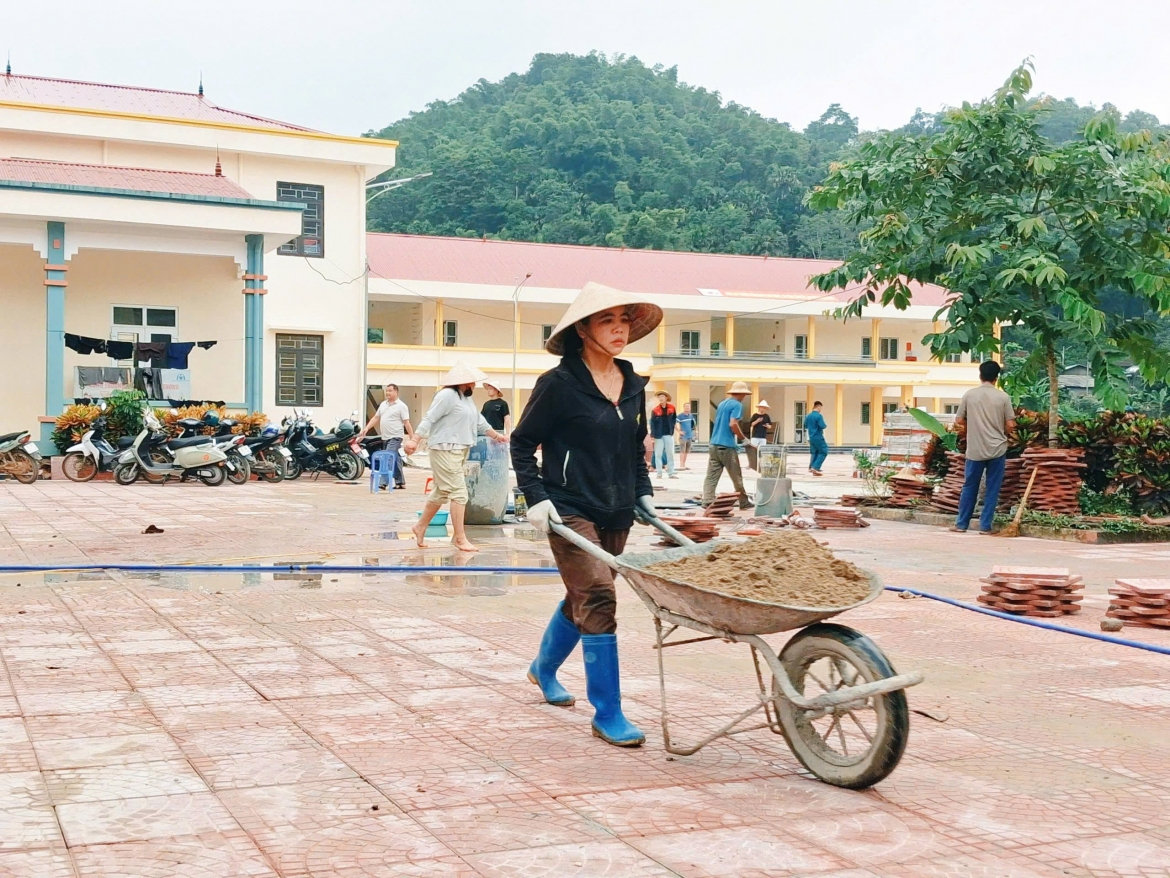 rộn rã niềm vui trước ngày khai giảng tại các trường nội trú vùng biên hình ảnh 6 ron ra niem vui truoc ngay khai giang tai cac truong noi tru vung bien hinh anh 6