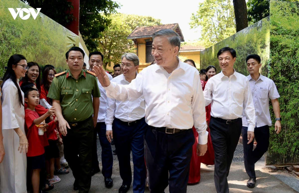 tong bi thu, chu tich nuoc to lam dang huong tuong niem chu tich ho chi minh hinh anh 2