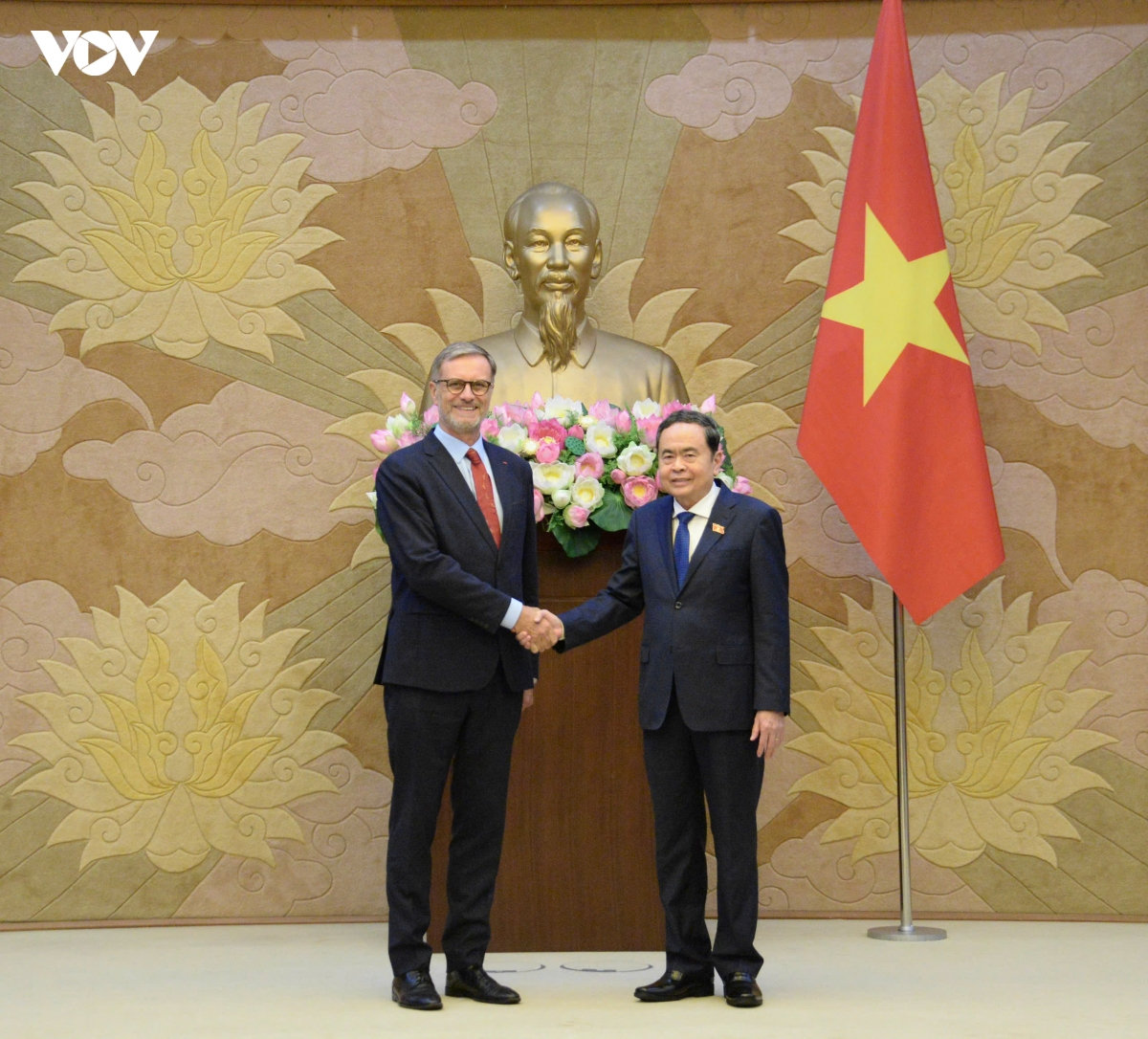 chu tich quoc hoi tran thanh man tiep Dai su phap olivier brochet hinh anh 1