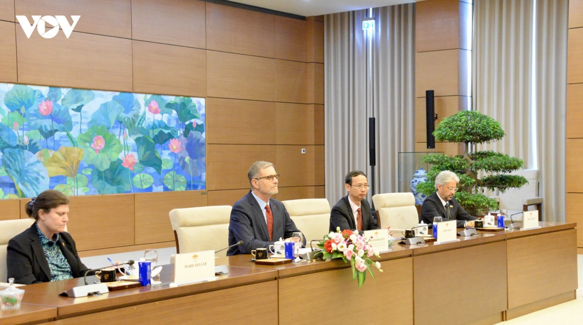 chu tich quoc hoi tran thanh man tiep Dai su phap olivier brochet hinh anh 6