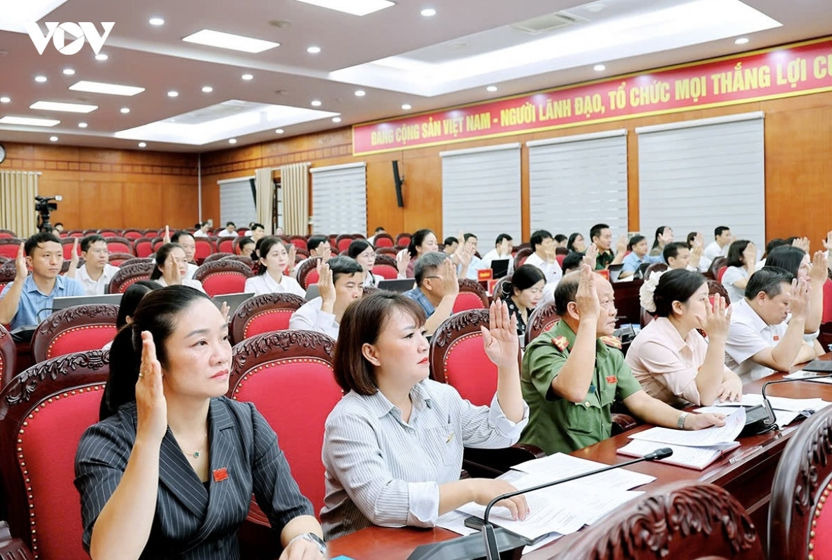 cơ chế đãi ngộ đặc thù thu hút bác sĩ, dược sĩ về miền núi sơn la hình ảnh 3 co che dai ngo dac thu thu hut bac si, duoc si ve mien nui son la hinh anh 3