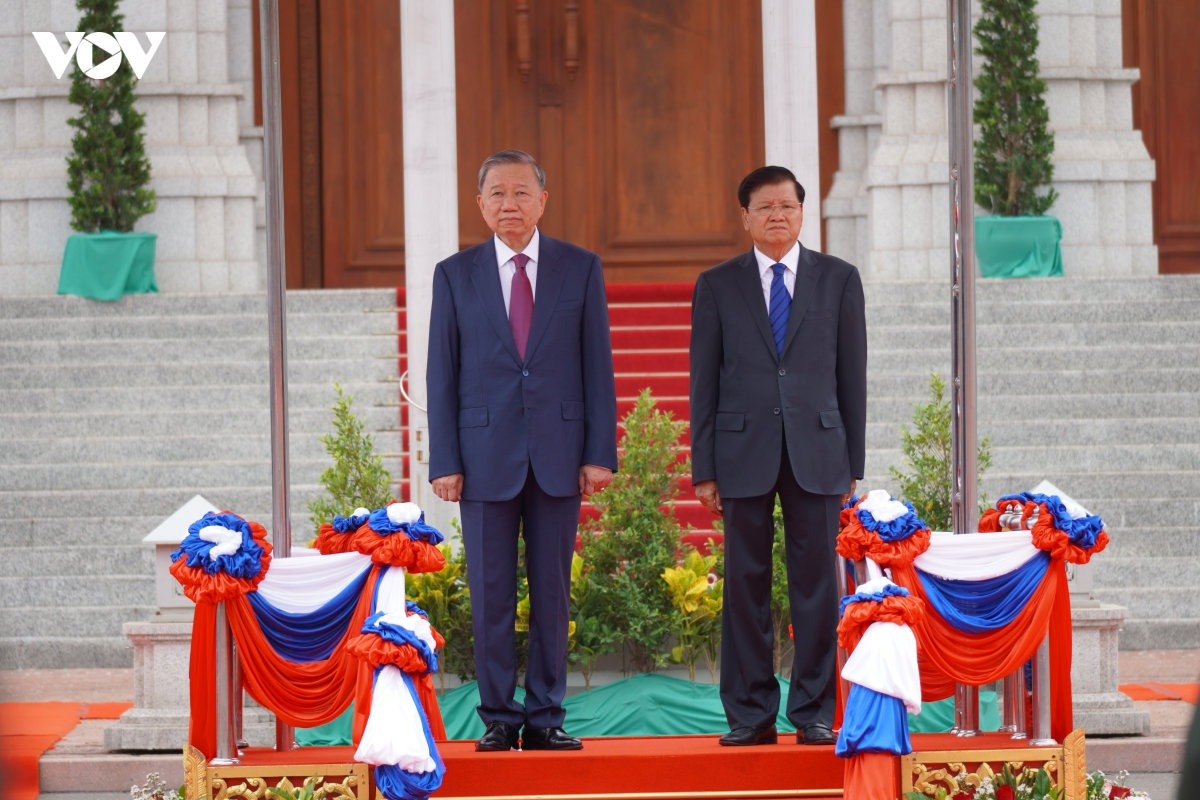 quan hệ đặc biệt việt nam - lào thành quả được vun đắp qua nhiều thế hệ hình ảnh 1 quan he dac biet viet nam - lao thanh qua duoc vun dap qua nhieu the he hinh anh 1