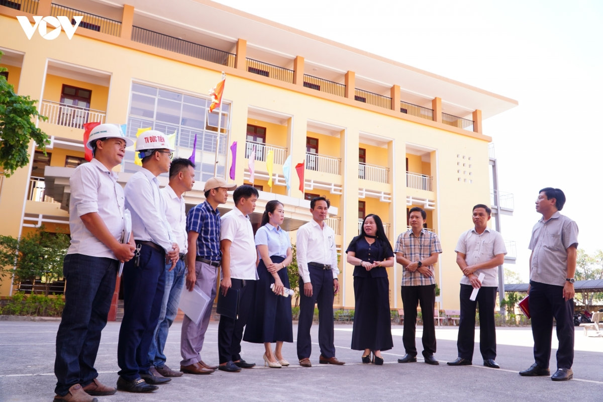 than toc cai tao tru so doi du thanh diem truong, kip khai giang nam hoc moi hinh anh 6