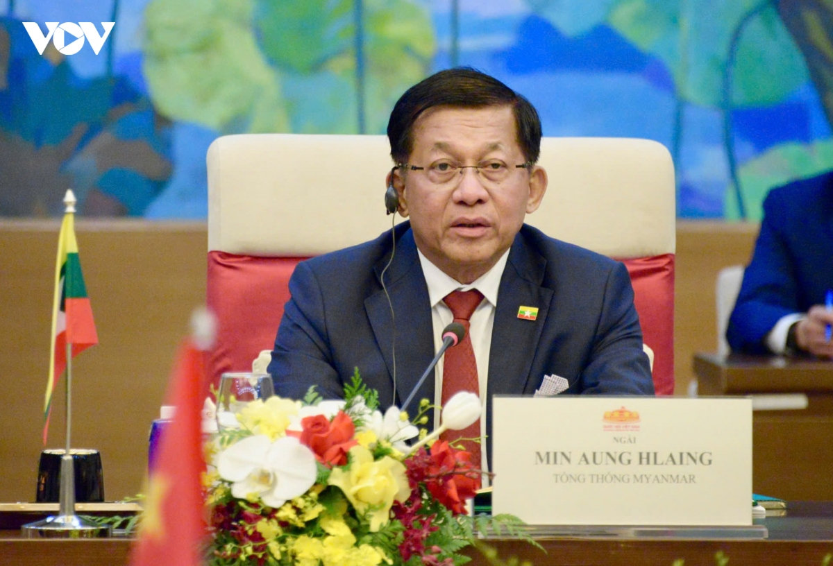 chu tich quoc hoi tran thanh man hoi kien tong thong myanmar min aung hlaing hinh anh 8